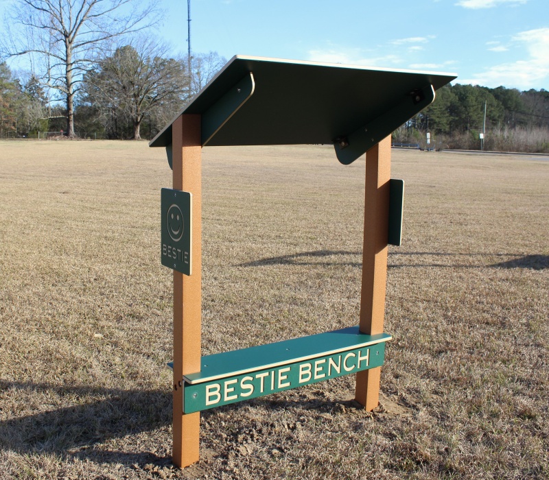 Bestie Bench